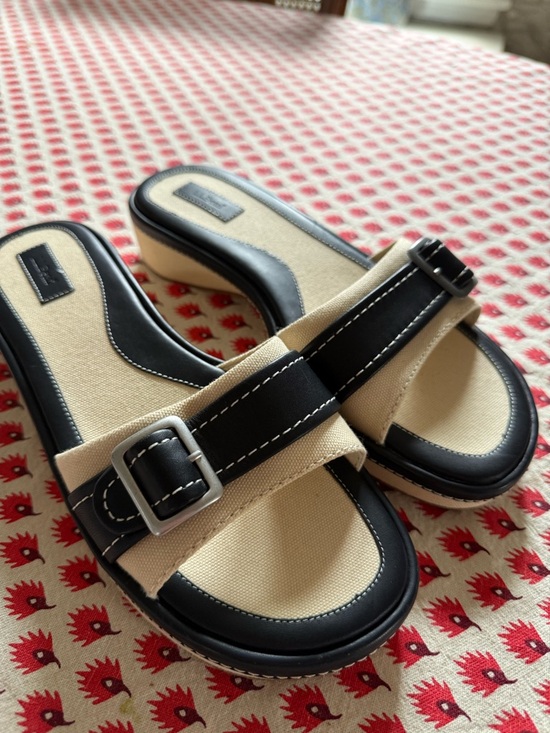 Never worn L.L. Bean Beige and Black Buckle Slide Mules - Picture 4 of 7